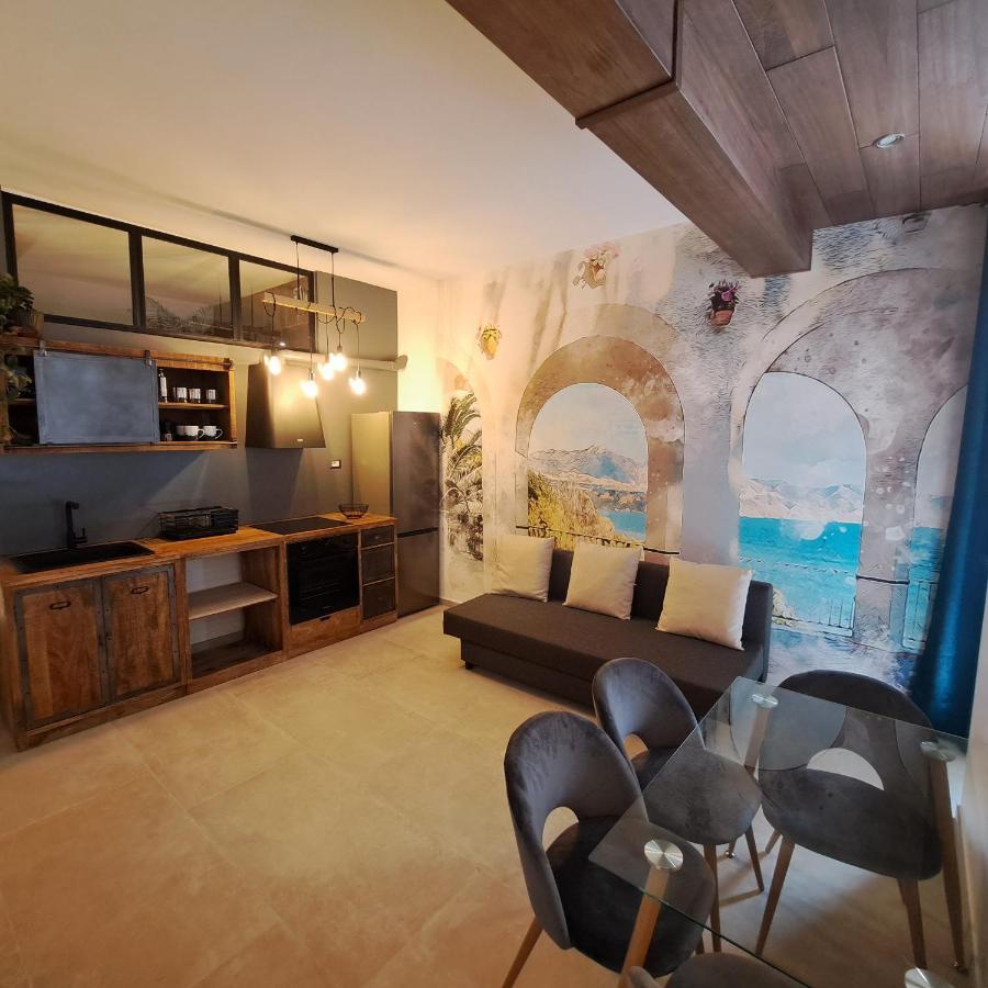 Hotel Caieta Housing Geata Exterior foto